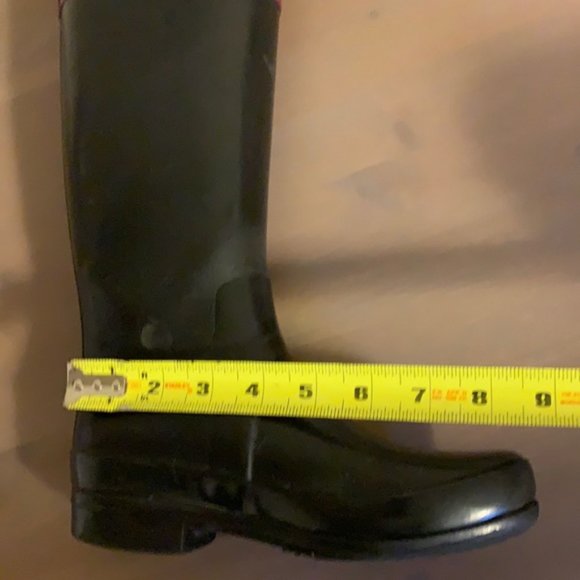 Hunter Black and Purple Rubber Boots - Women’s Size 5 - Picture 9 of 11